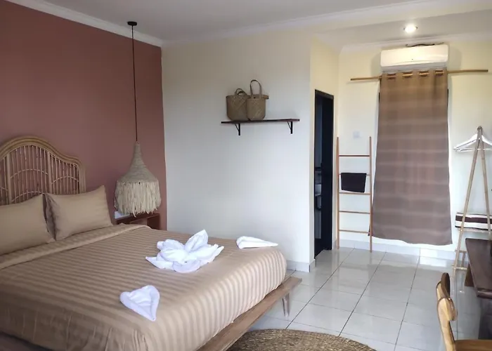 Sentana Hotel